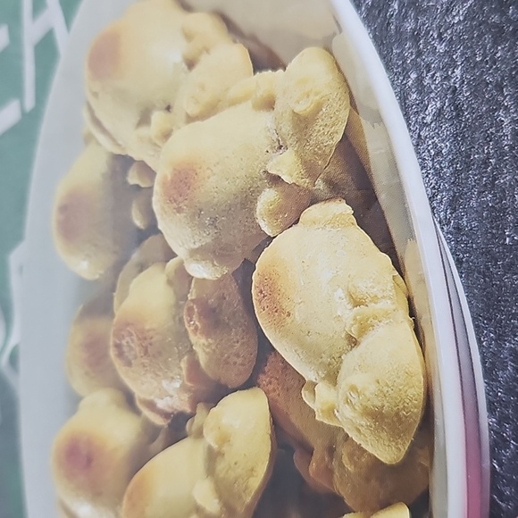 Pink Pigs in a Blanket Silicon Maker/Baker - Picture 6 of 7